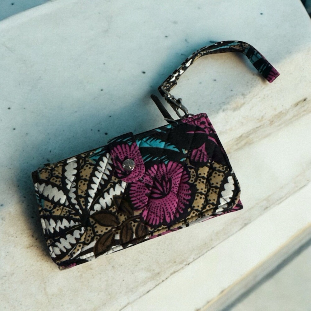 VERA BRADLEY Canyon Road Canvas All-in-One Zip Around Wallet Wristlet